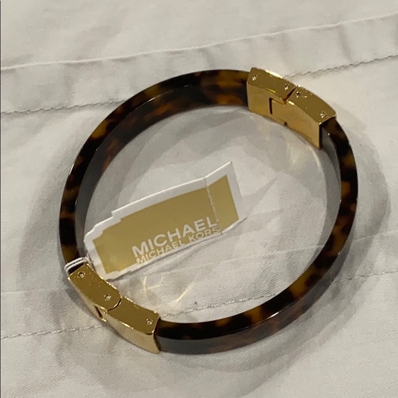Michael Kors Tortoiseshell bangle - Picture 3 of 8